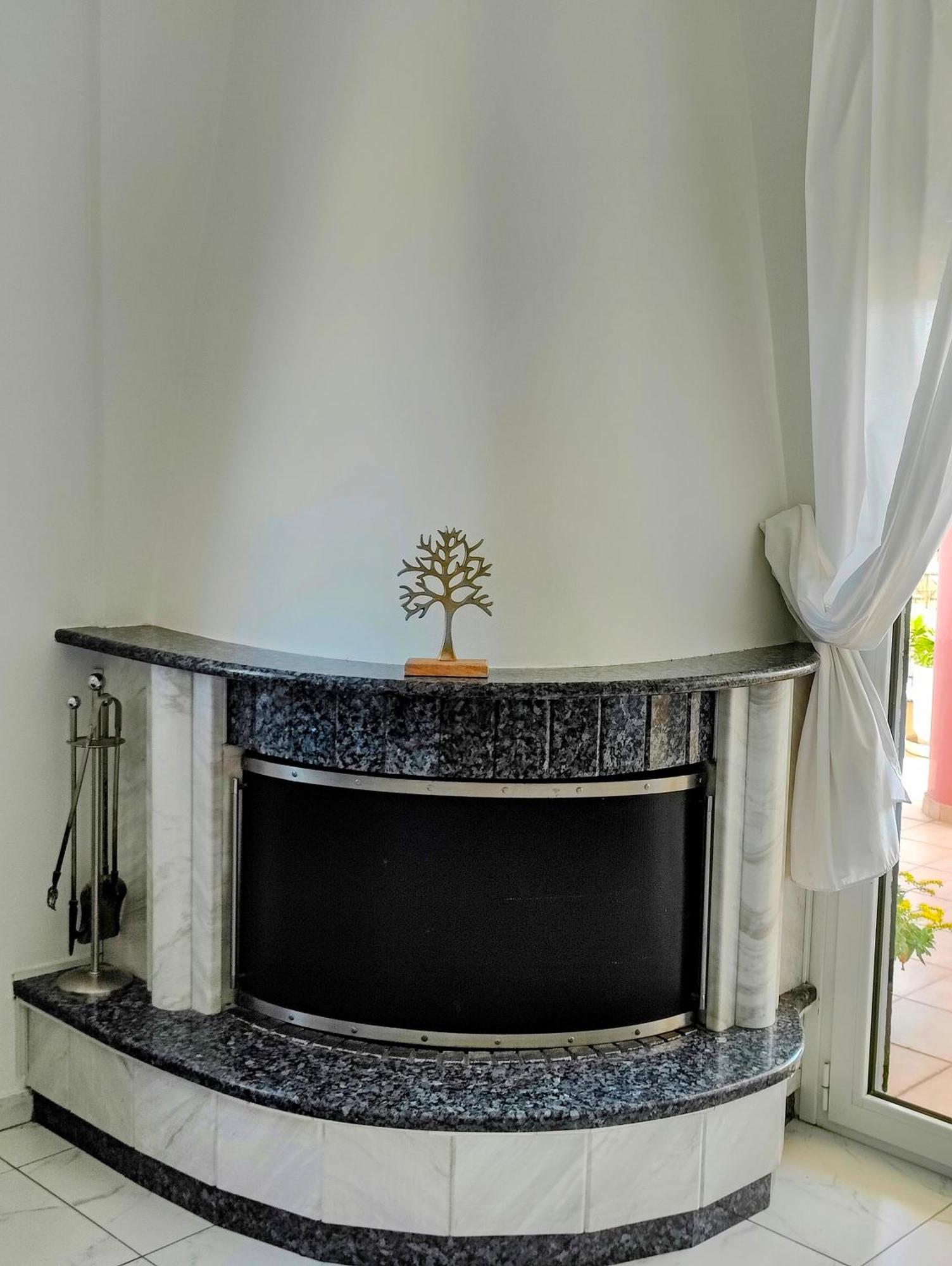 Celestial Garden-Thessaloniki'S Modern, Eclectic Penthouse With An Amazing View And Veranda المظهر الخارجي الصورة
